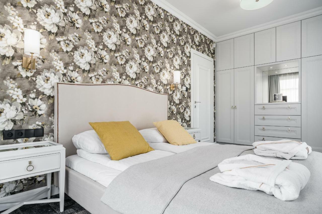 Lion Apartments - Monte Carlo Collection With Parking سوبوت المظهر الخارجي الصورة